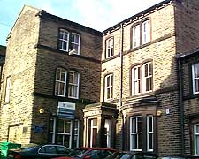 KIRKLEES HOLMFIRTH.jpg (21779 bytes)