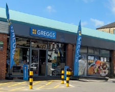 greggs queensgate