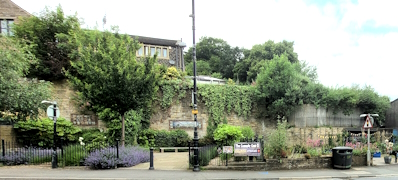GARDEN HOLMFIRTH