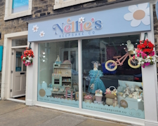 NELLIES HOLMFIRTH