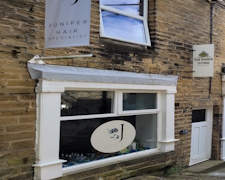 JUNIPER HAIR HOLMFIRTH