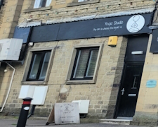 yoga slaithwaite