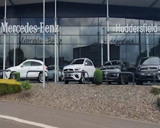 mercedes benz huddersfield