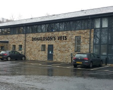 Donaldson's Vets, Almondbury